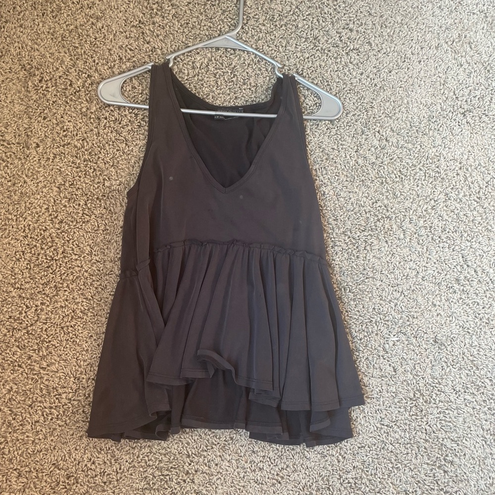 Urban outfitters dark gray/black flowy tank size XS